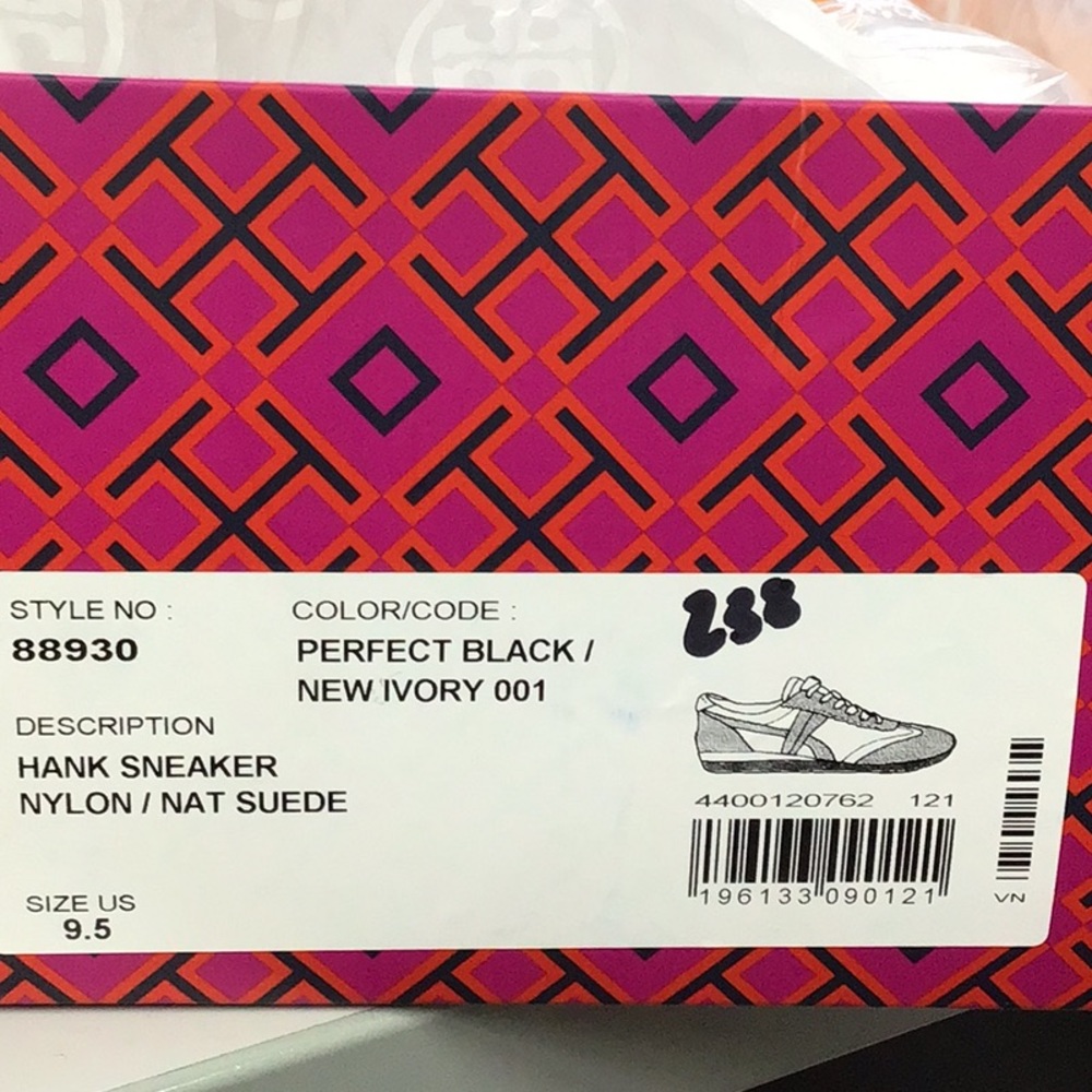 Tory Burch Perfect Black Hank Sneaker size 9.5 - Picture 2 of 6
